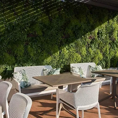 7rizes Luxury Living Apartahotel