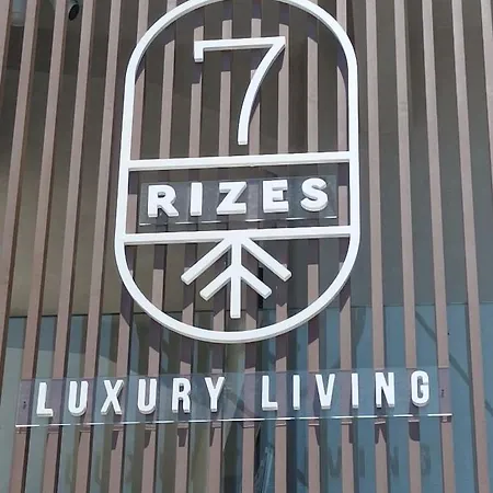 7rizes Luxury Living *